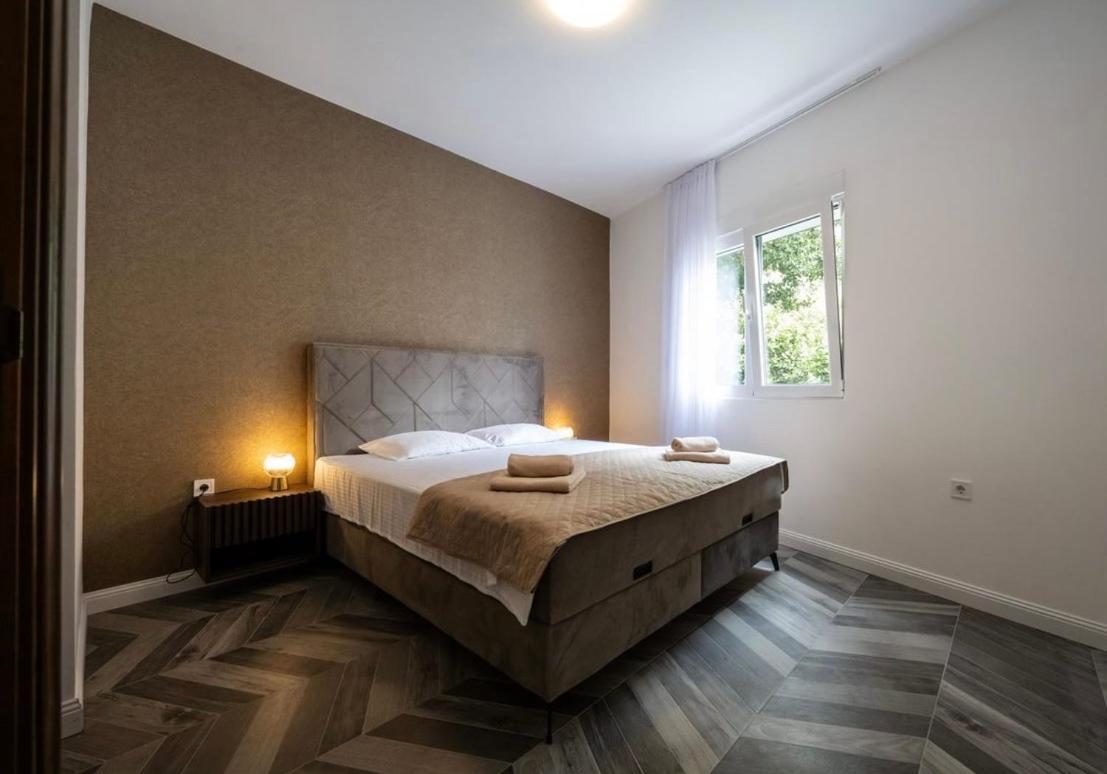 Luxury Apartment Vasilisa Cattaro Esterno foto