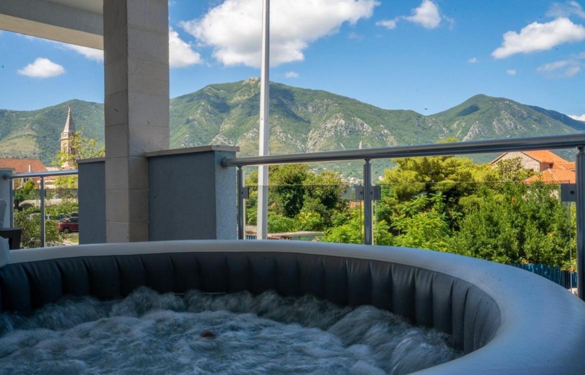 Luxury Apartment Vasilisa Cattaro Esterno foto